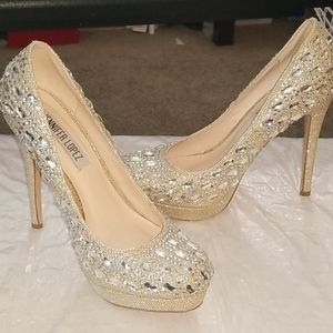 Jennifer Lopez heels